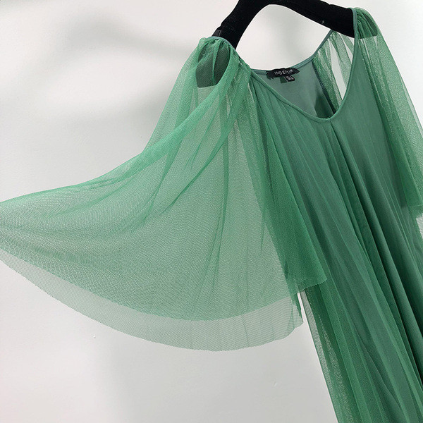 Modern női tüll ruha zöld színben