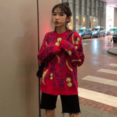 Pulover lung de damă în roșu și negru