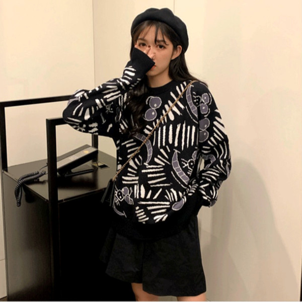 Pulover lung de damă în roșu și negru