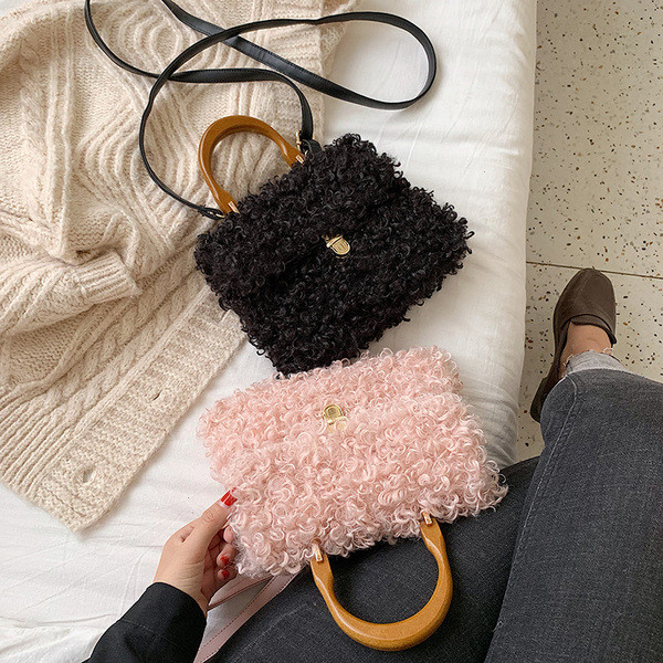 ÚJ modell női táska hosszú és rövid füllel több színben