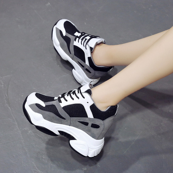 Modern női tornacipő platform és velúr elemmel több színben