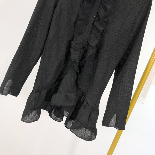 Cămașă lungă neagră cu mâneci lungi și nasturi