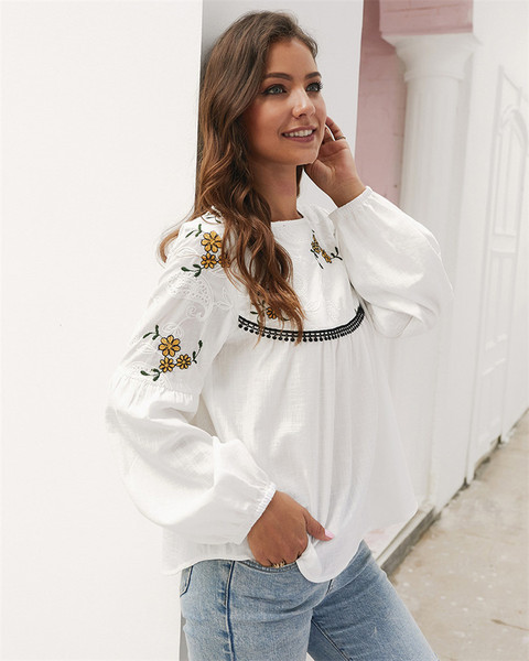 Új modell modern női ing O-nyakú - széles modell fehér színben