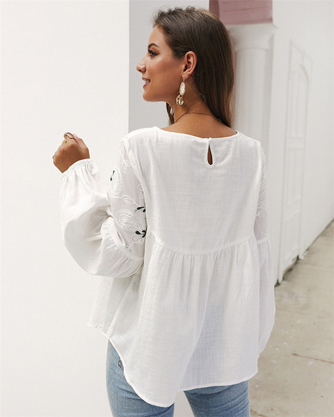 Új modell modern női ing O-nyakú - széles modell fehér színben