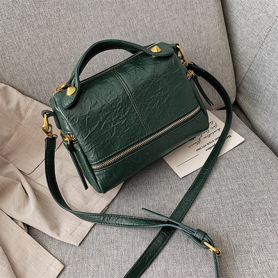 Modern női táska hosszú és rövid fülekkel, többféle színben