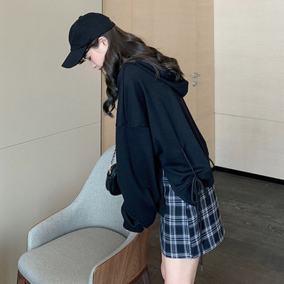 Női pulóver három színben nyakkendővel és kapucnival