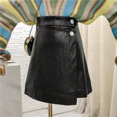Modern női bőrszoknya magas derékkal, fekete színben