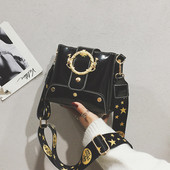 Geantă de damă elegantă, cu mâner lung și cataramă