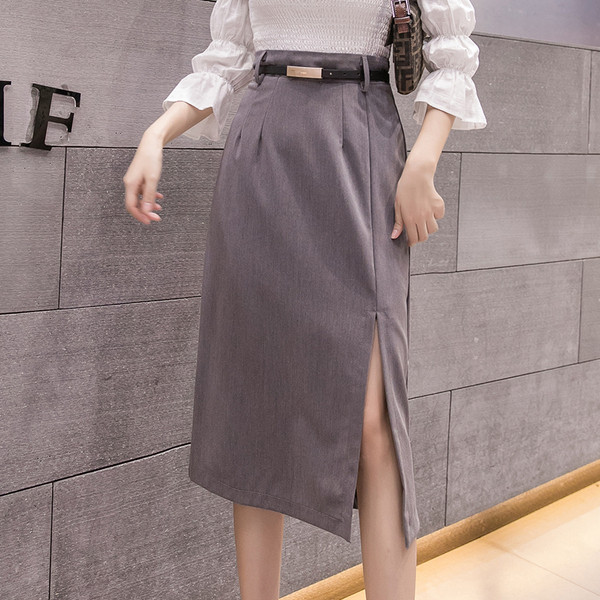 Új modell elegáns női szoknya övvel és hasítékkal, fekete és szürke színben