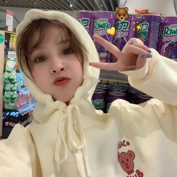 Női pulóver két színben kapucnival és rátéttel