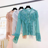 Három színben hímzéssel ellátott női rakott ing