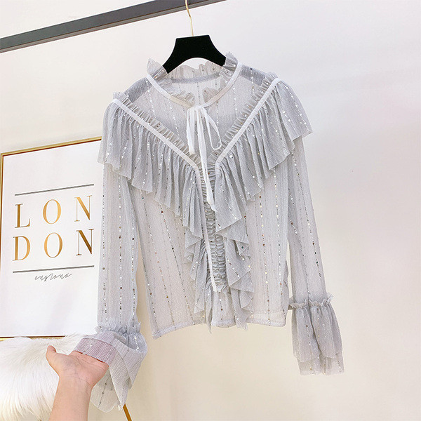 Három színben hímzéssel ellátott női rakott ing