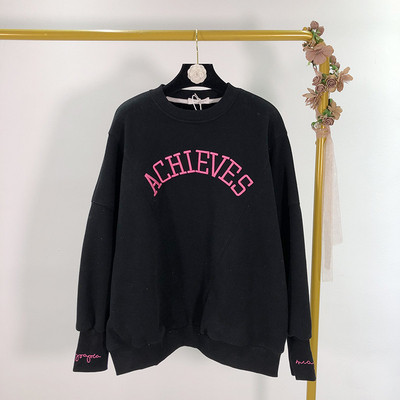 Női széles pulóver több színben hímzett felirattal