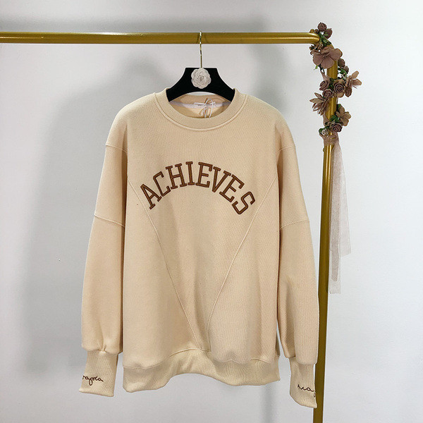 Női széles pulóver több színben hímzett felirattal