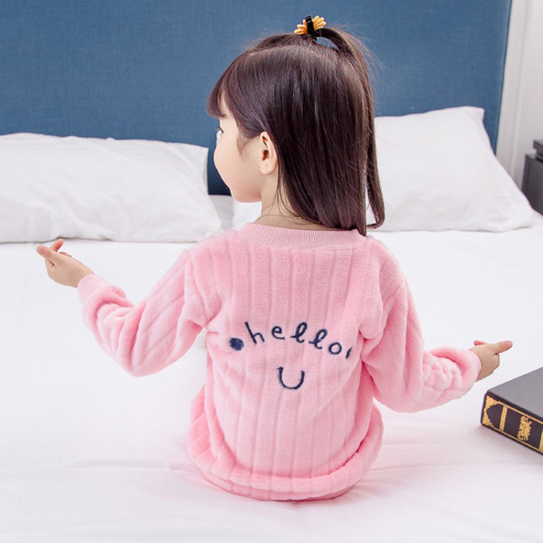 Gyermek pizsama két színben hímzéssel lányoknak