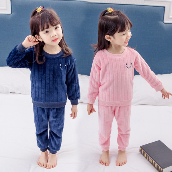 Детска пижама в два цвята с бродерия за момичета