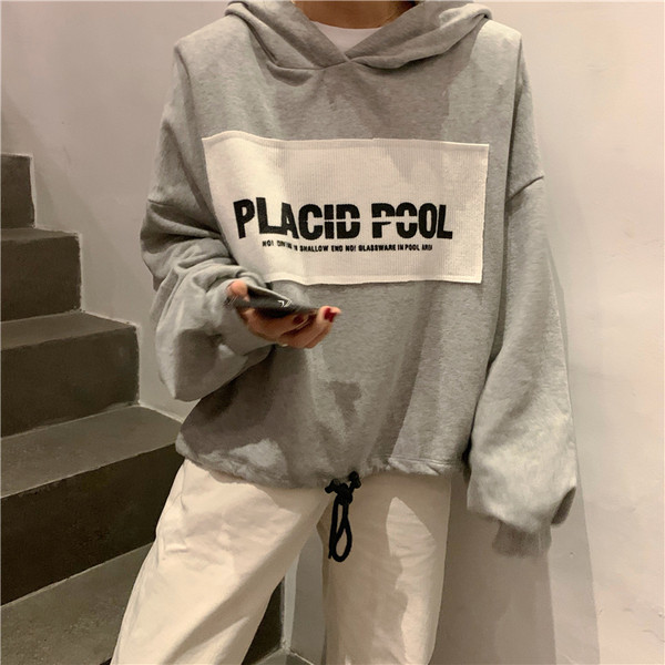 Sueter de dama de zi cu zi in doua culori cu aplicatie