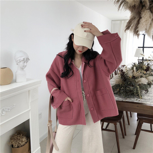 Női aktuális rövidkabát két színben