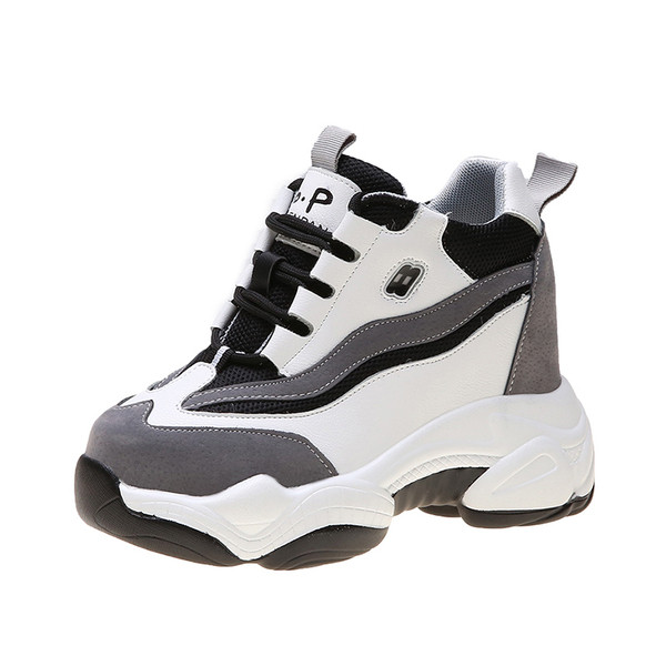 Γυναικεία αθλητικά πάνινα παπούτσια σε δύο χρώματα με ψηλή πλατφόρμα