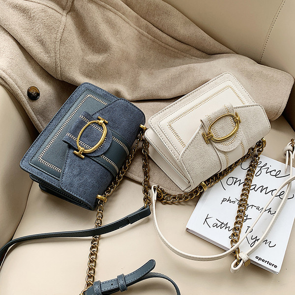 Modern női táska fém elemmel több színben