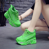 Alkalmi női tornacipő platformmal zöld, sárga, fehér és fekete színben