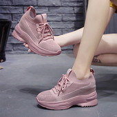 Női alkalmi sportcipő fehér, fekete és rózsaszín színben