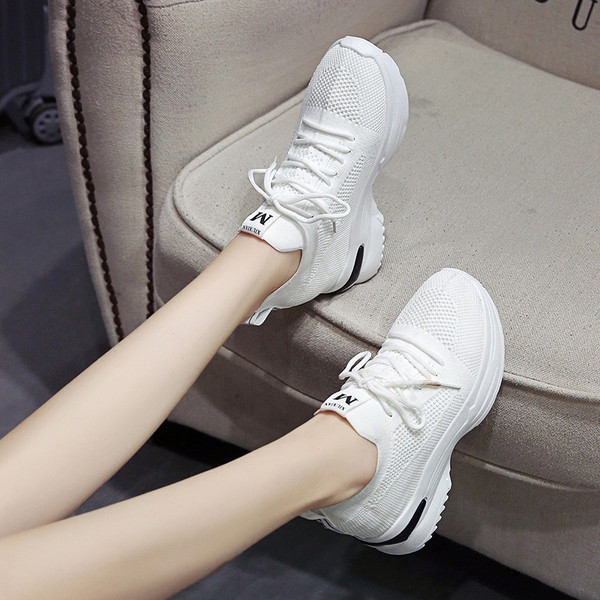 Női alkalmi sportcipő fehér, fekete és rózsaszín színben