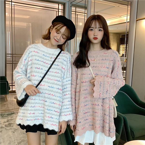 Női alkalmi blúz ovális nyakkivágással, két színben