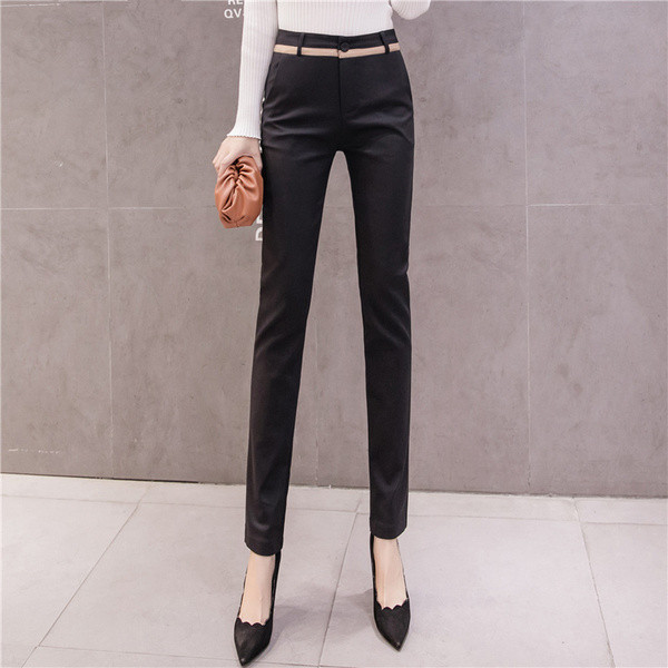 Stílusos, zsebes női nadrág új modellje több színben