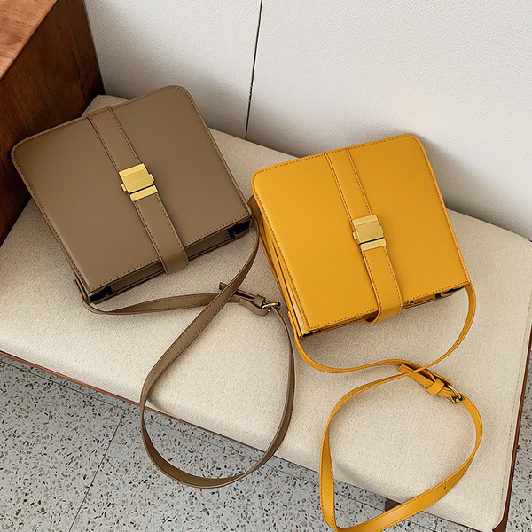 Modern női táska fém elemmel több színben