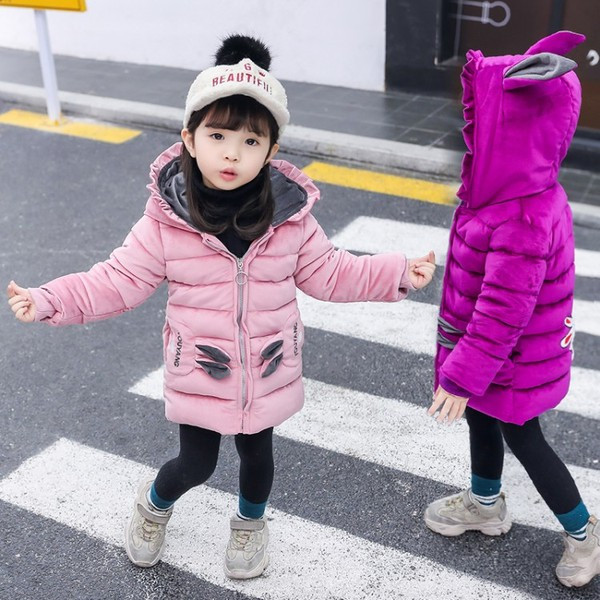 Modern gyerekkabát három színben, rátéttel és 3D elemmel lányoknak