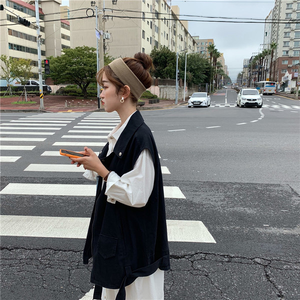 Γυναικείο casual γιλέκο σε δύο χρώματα με τσέπες