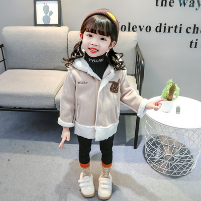 Gyerekkabát lányoknak három színben hímzéssel és 3D elemmel