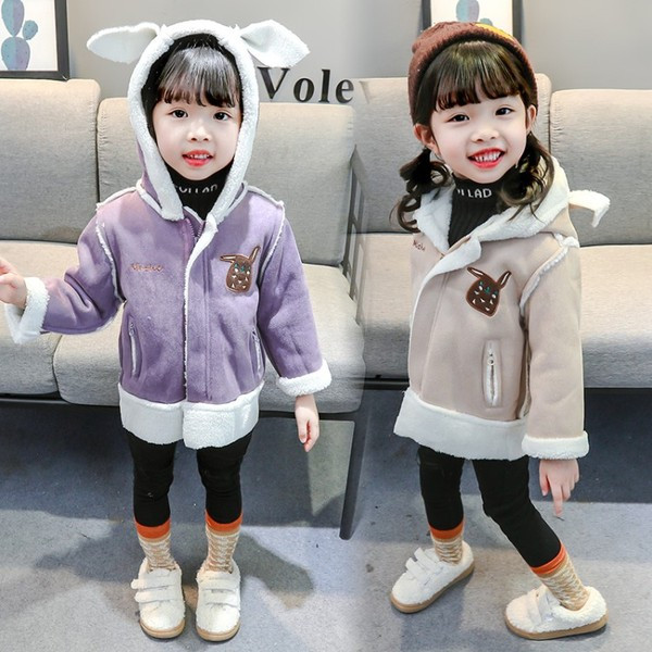 Gyerekkabát lányoknak három színben hímzéssel és 3D elemmel