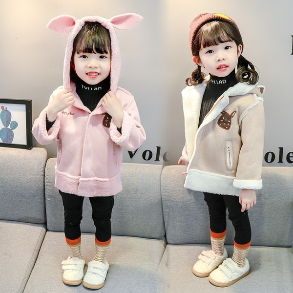 Gyerekkabát lányoknak három színben hímzéssel és 3D elemmel