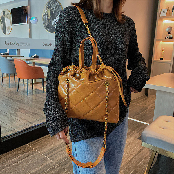 Geanta de dama model NOU din piele ecologica cu manere lungi si scurte