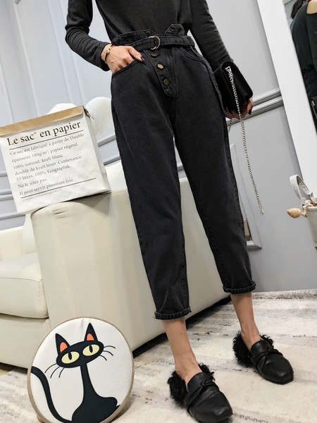 Modern női farmer övvel, fekete színben