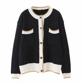 Κομψή γυναικεία ζακέτα σε λευκό και μαύρο  χρώμα με κουμπιά