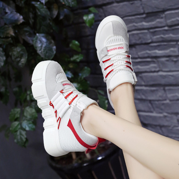 Női tornacipő magas talppal, két színben