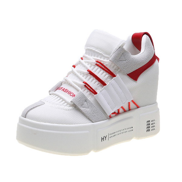 Női tornacipő magas talppal, két színben