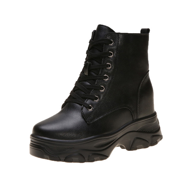 Cizme de dama cu talpa inalta si sireturi in negru si bej