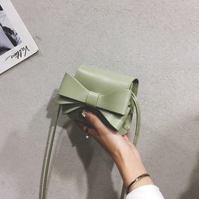 Geantă mică de damă cu mâner lung și panglică 3D în negru, galben, verde și roșu