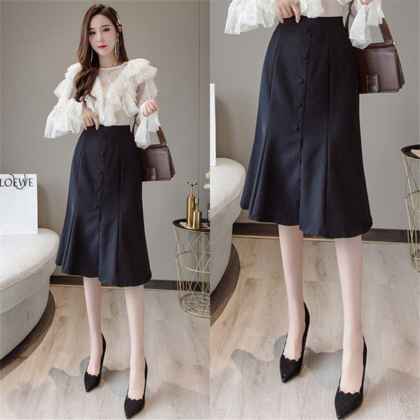 Új modell modern női szoknya - szabású modell bézs, piros és fekete gombokkal