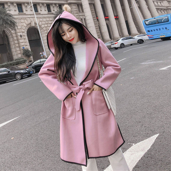 Őszi női kabát kapucnival rózsaszín és bézs színben