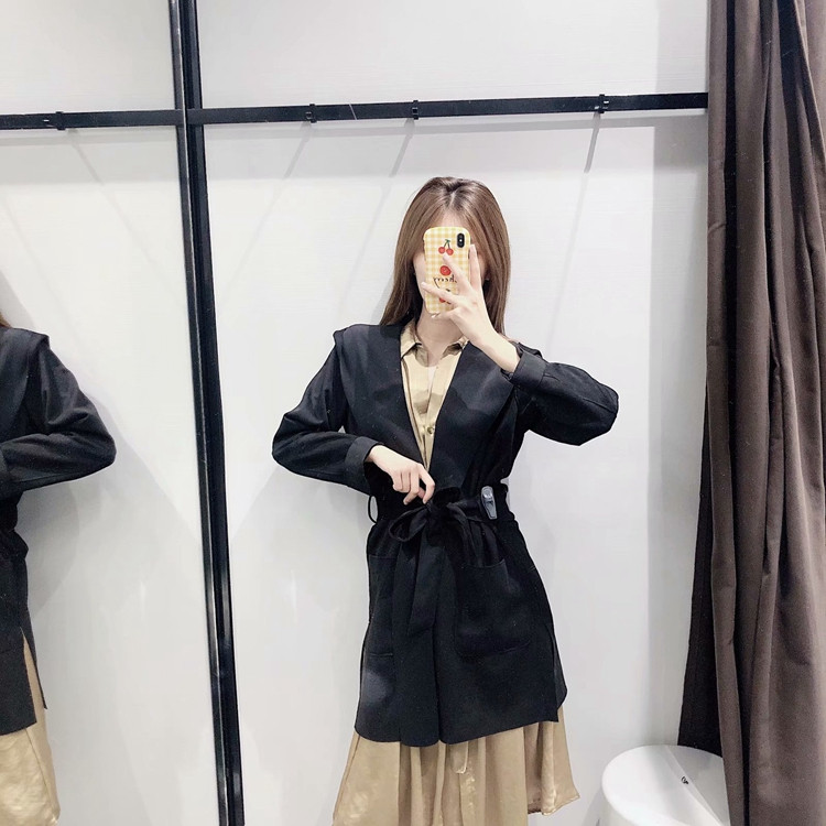 Дълго тънко палто с колан и качулка в три цвята от еко велур