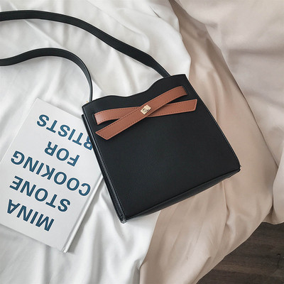 Öko bőrből készült modern női táska cipzárral több színben