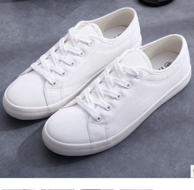 Γυναικεία casual αθλητικά παπούτσια σε μαύρο και άσπρο χρώμα