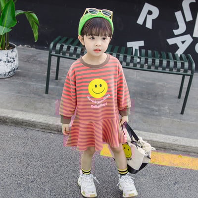 Καθημερινό  παιδικό φόρεμα δύο χρωμάτων με εφαρμογή και μακριά μανίκια