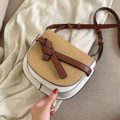 Női bőr táska hosszú füllel több színben