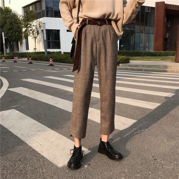 Pantaloni dama in carouri in doua culori cu talie inalta